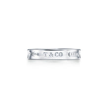Graduated ARROW ring in Sterling Silver