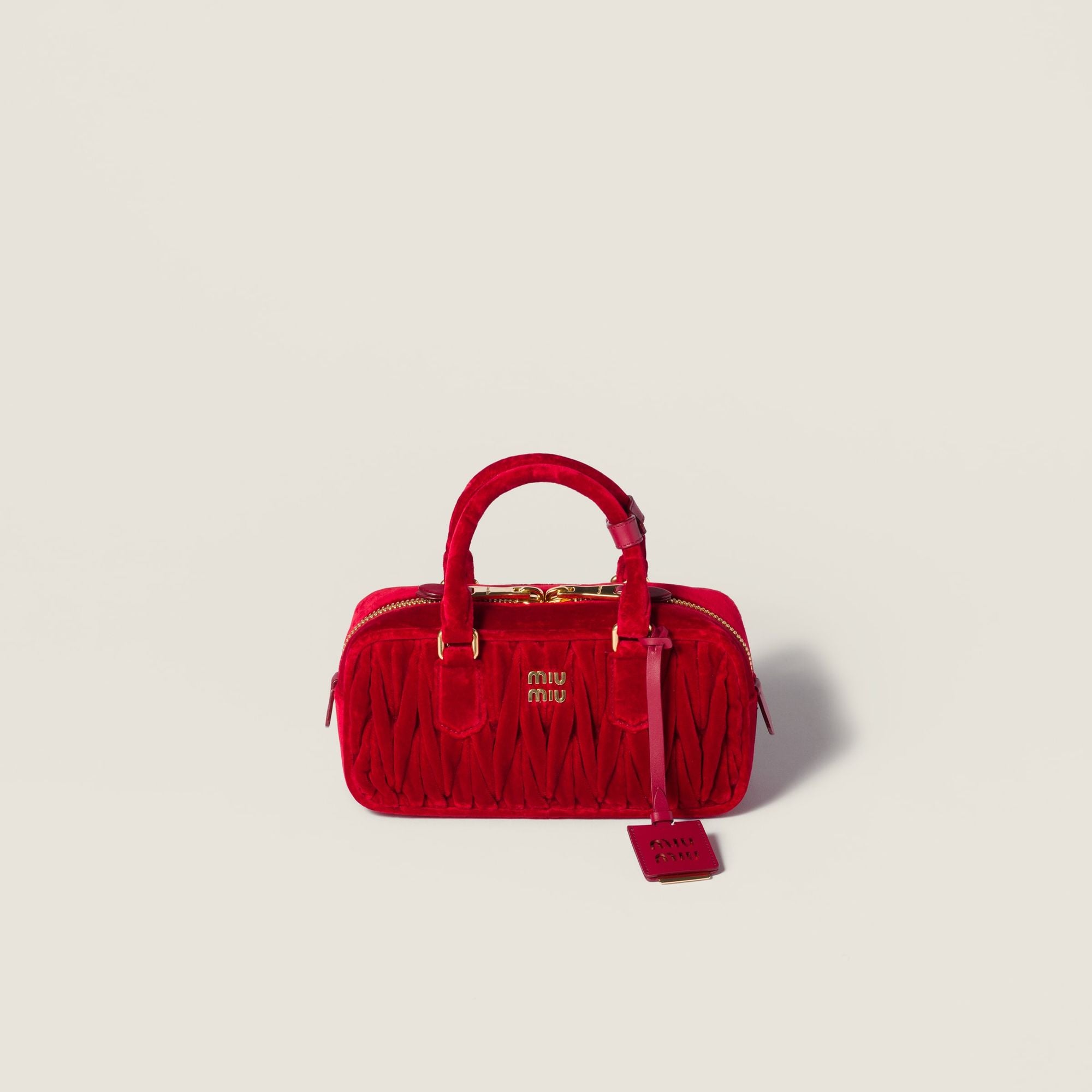 Women Arcadie Matelassé Velvet Bag - Rosso