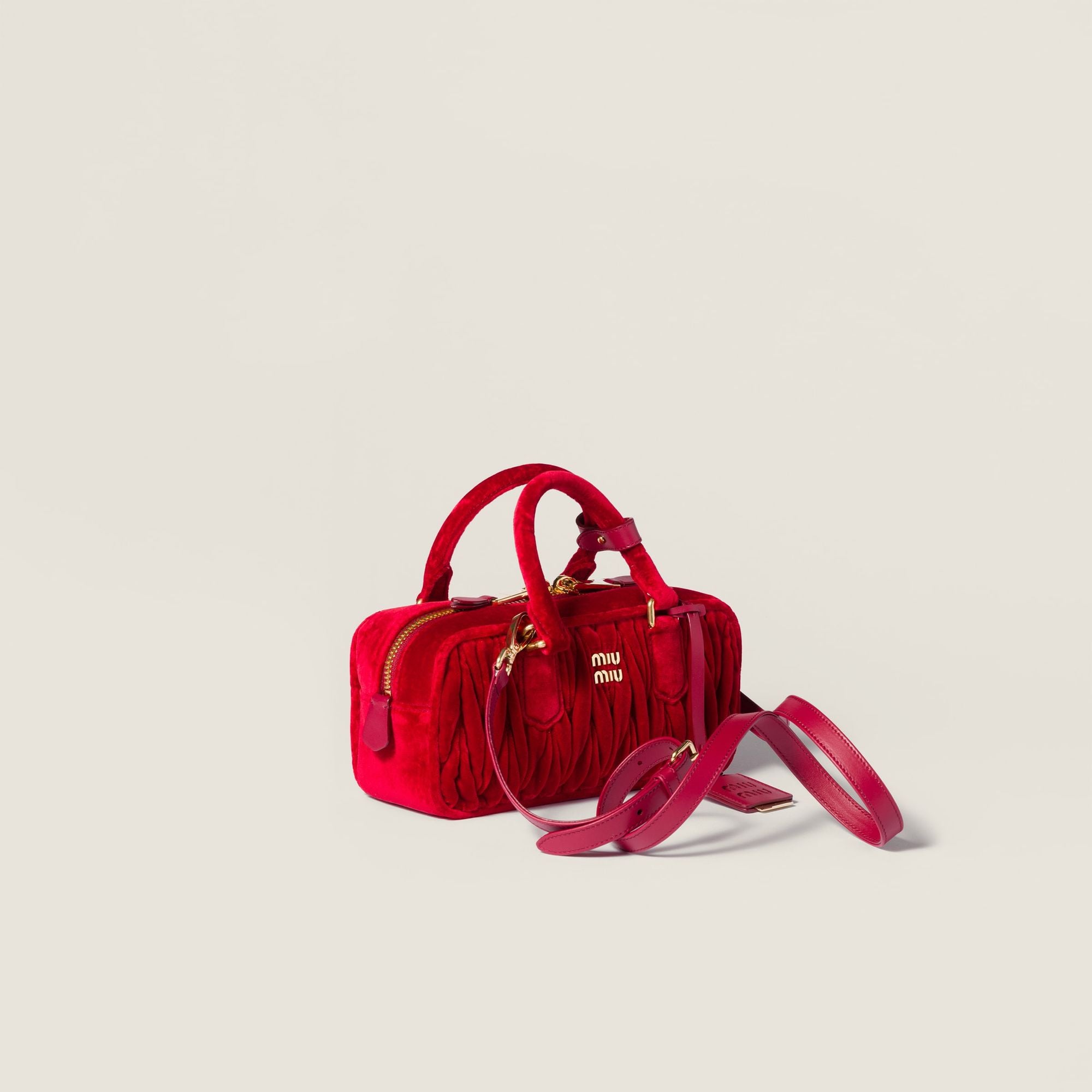 Women Arcadie Matelassé Velvet Bag - Rosso