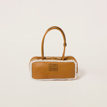 Women Beau Shearling Top-handle Bag - Cognac+naturale