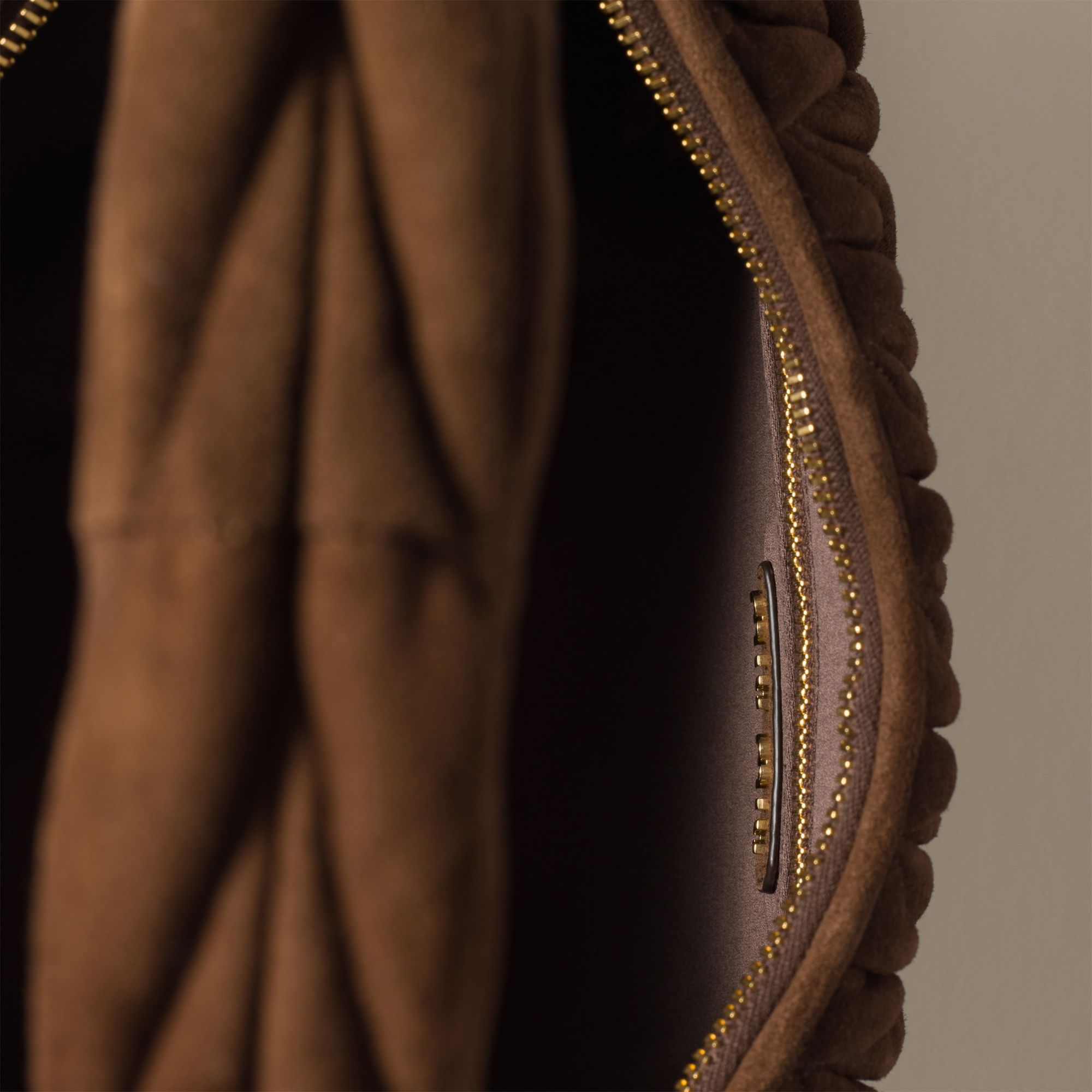 Women Wander Matelassé Suede Bag - Cacao