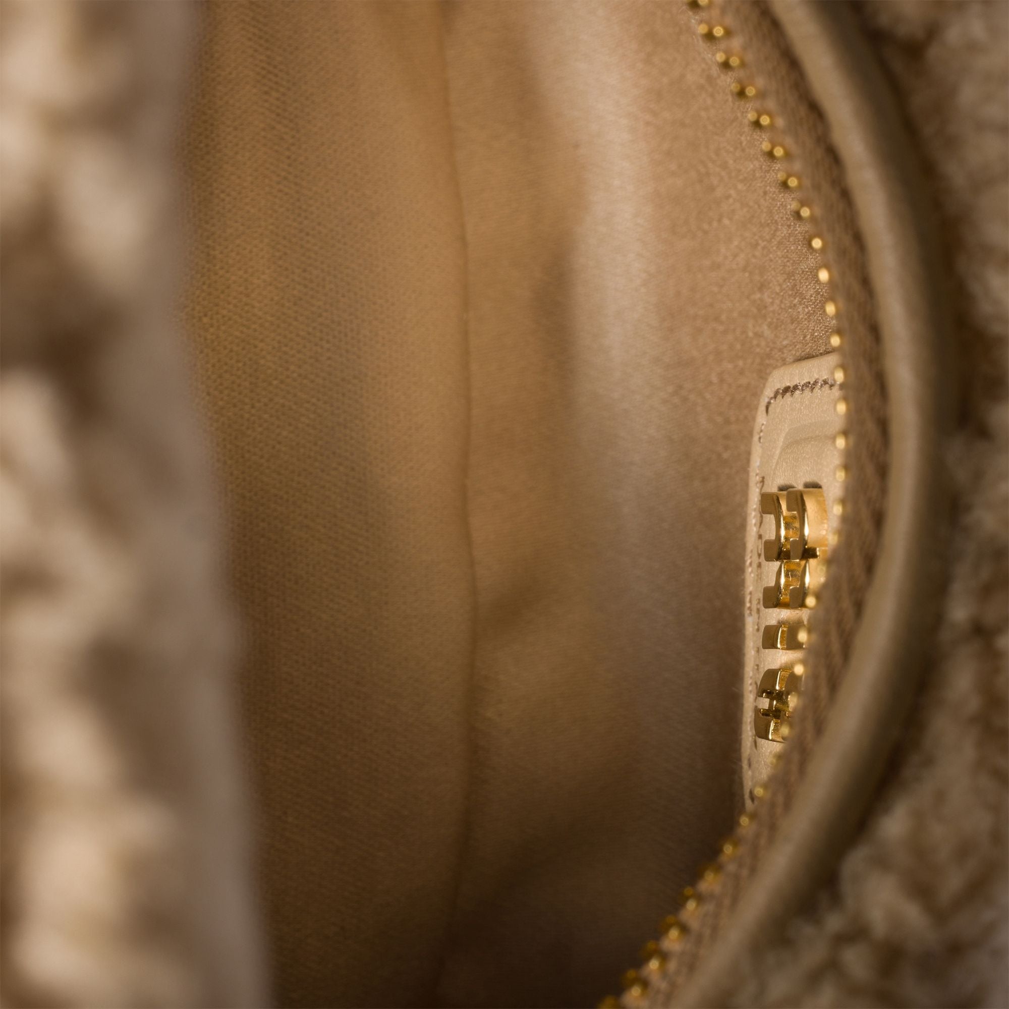 Women Wander Shearling Mini-bag - Sabbia
