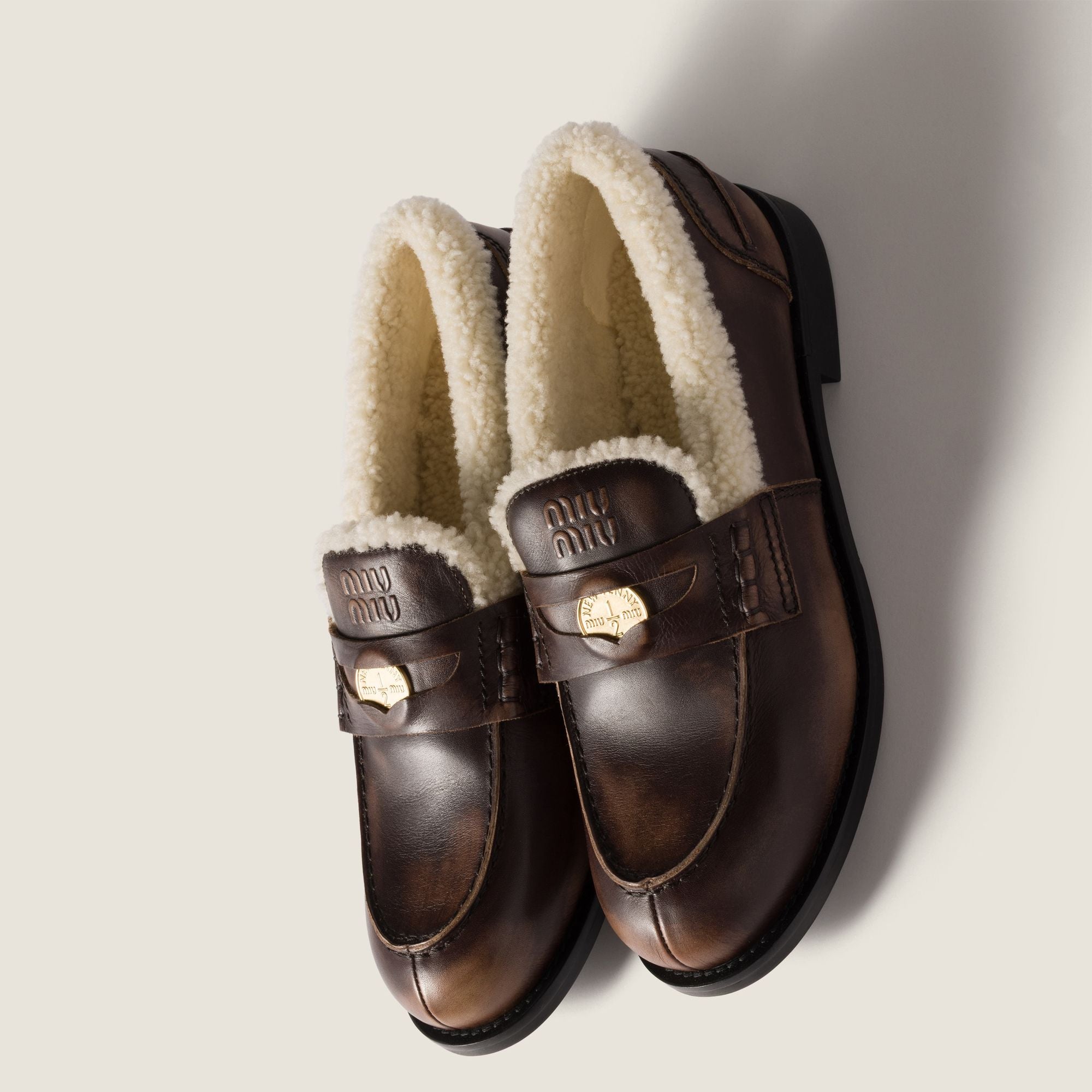 Women Bleached Leather And Shearling Penny Loafers - Ebano