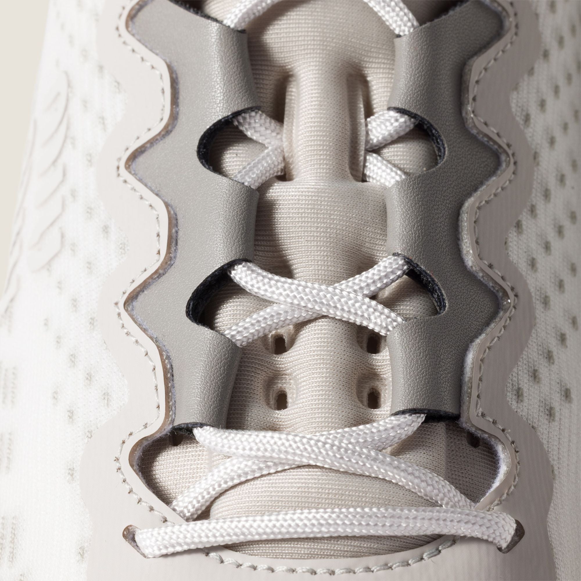 Women Technical Fabric Sneakers - Nube