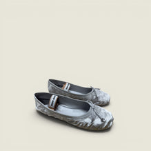 Velvet ballerinas