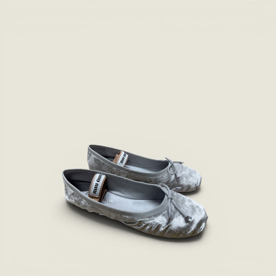 Velvet ballerinas