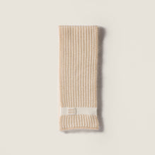 Knit scarf