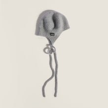 Wool and cashmere hat
