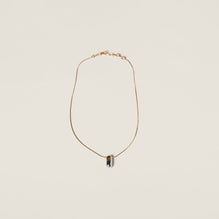 Metal necklace