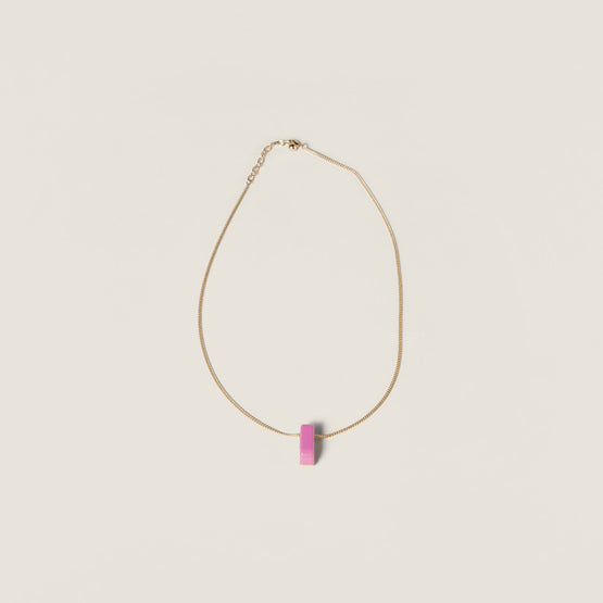 Metal necklace