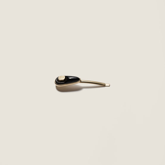 Patent leather barrette