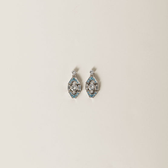 Metal earrings with crystals
