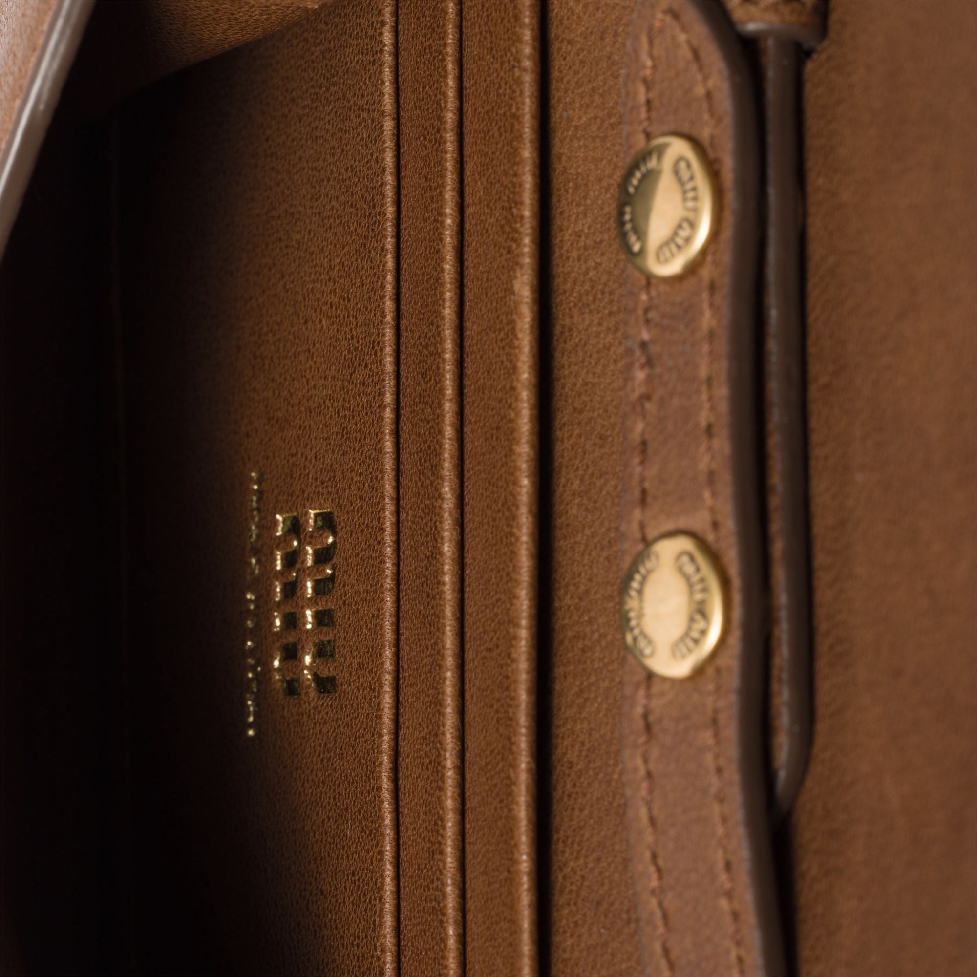 Women Nappa Leather Wallet With Shoulder Strap - Rovere