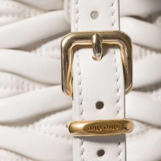 Women Matelassé Nappa Leather Pouch - Bianco