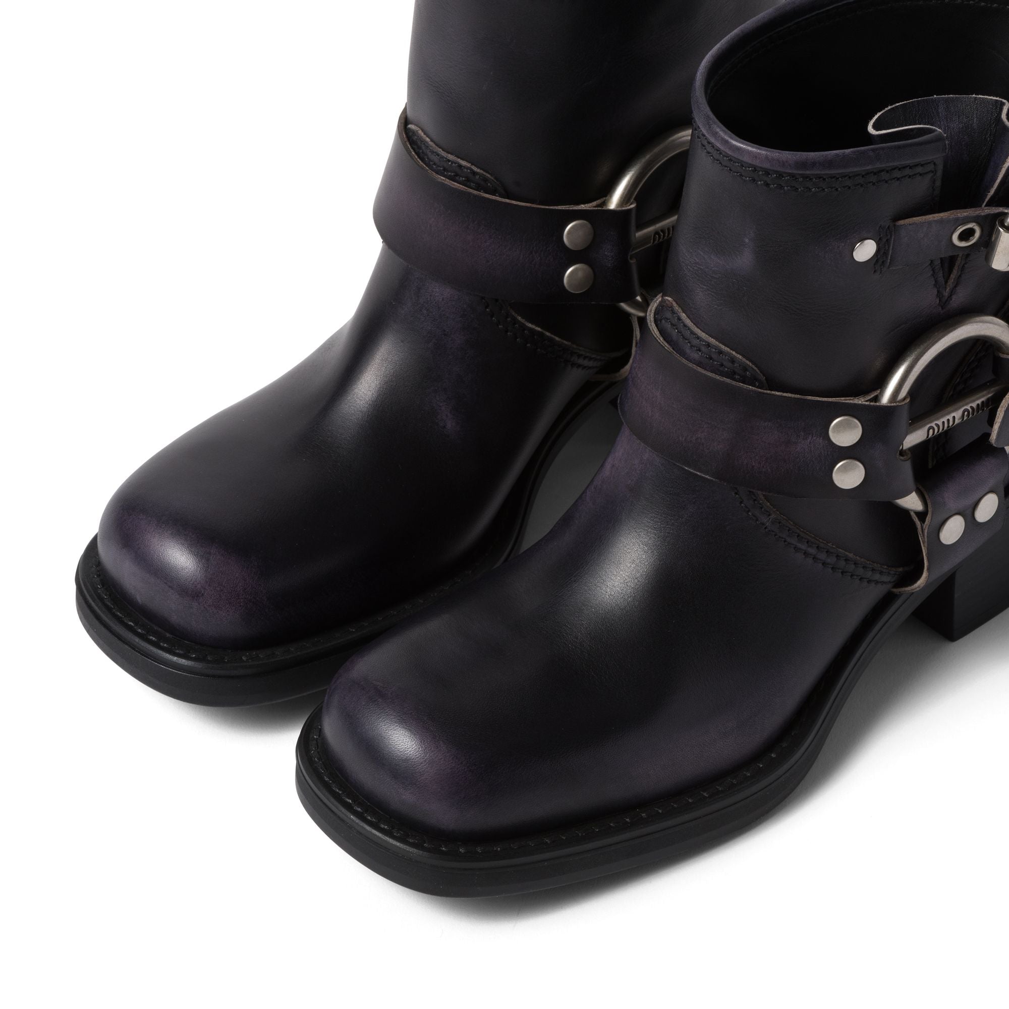 Women Vintage-look Leather Booties - Nero