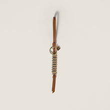 Women Metal And Leather Key Ring Trick - Oro+cognac