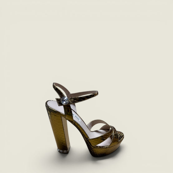 Women Platform Sandals With Jewel Detail - Oro Vecchio