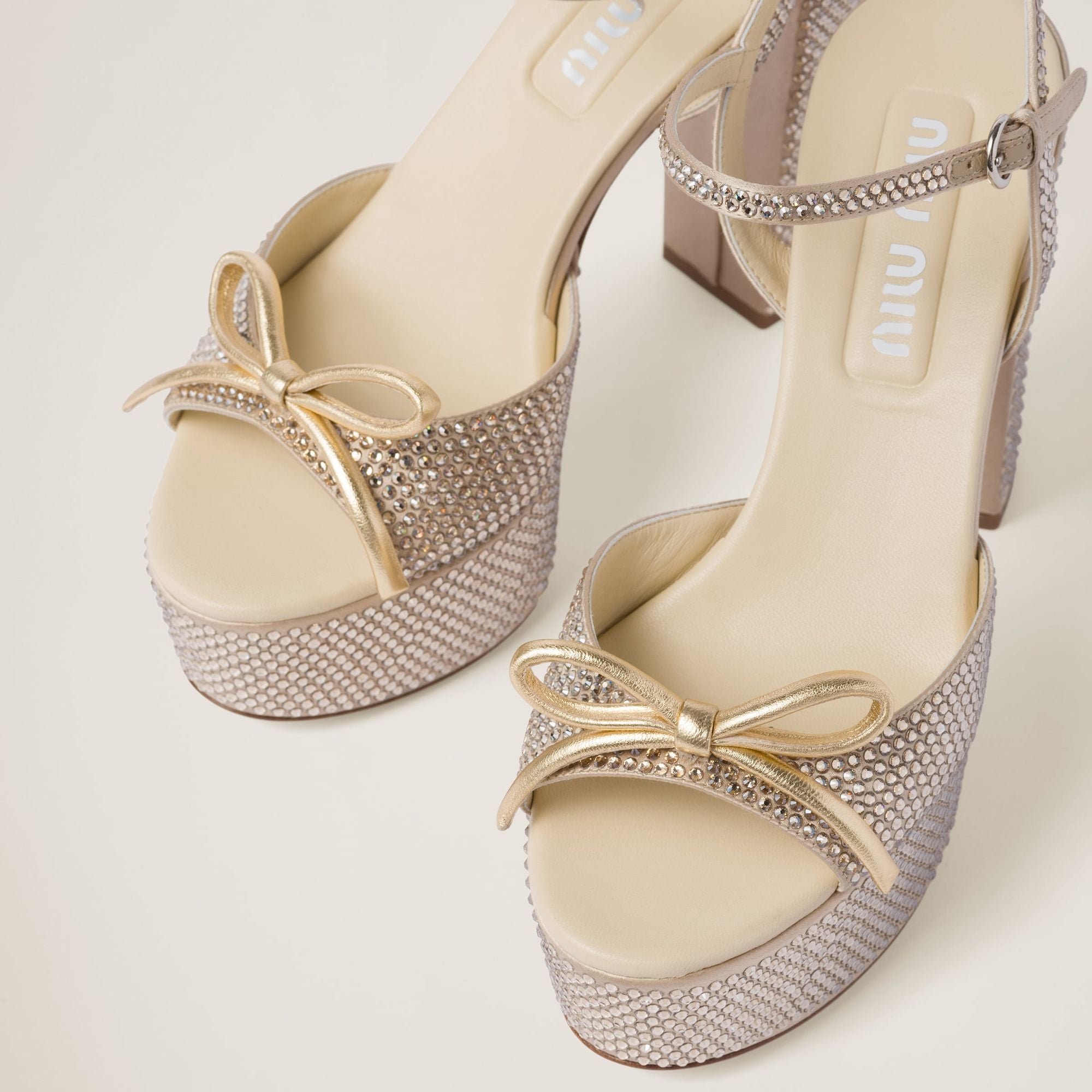 Women Satin Platform Sandals - Sabbia